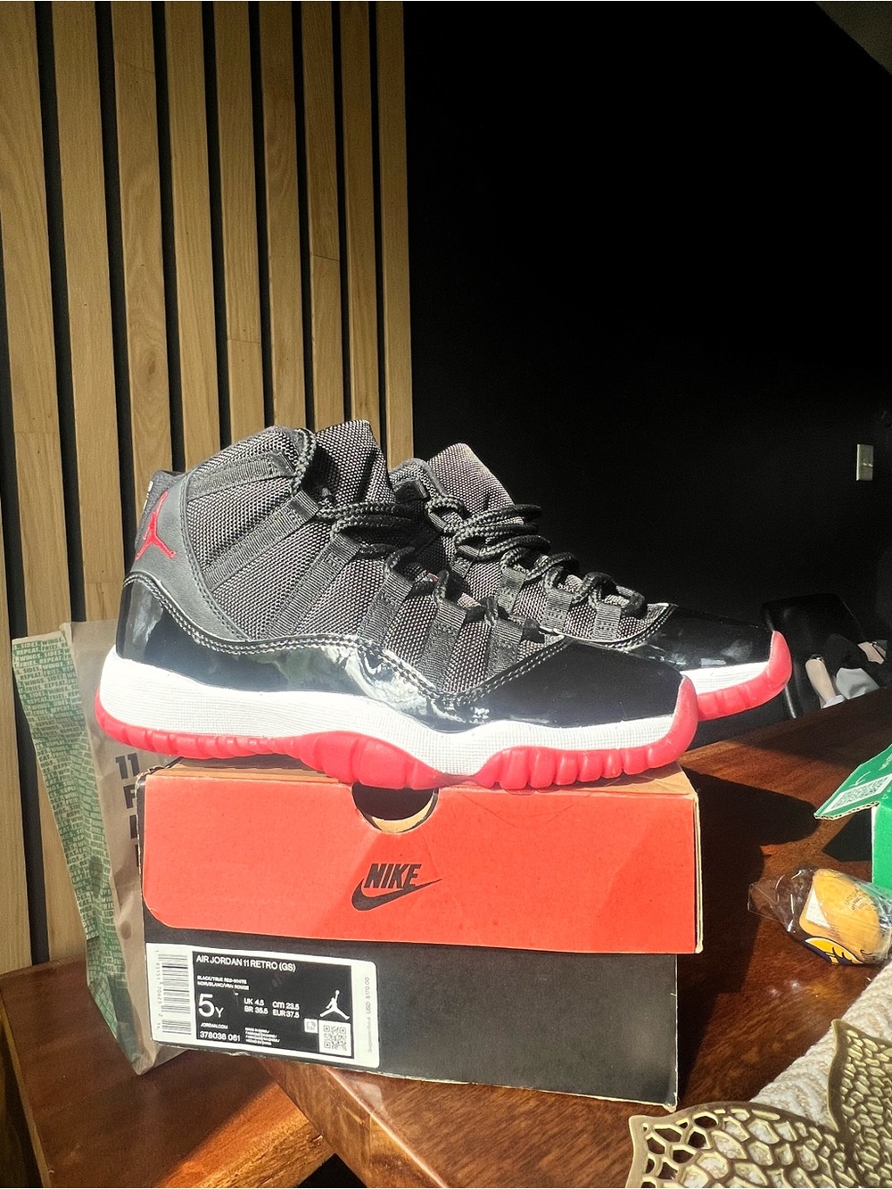 Air Jordan 11 Breds